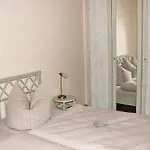 Apartment Laura *