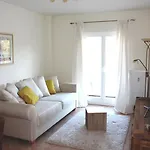 Laura Apartment *