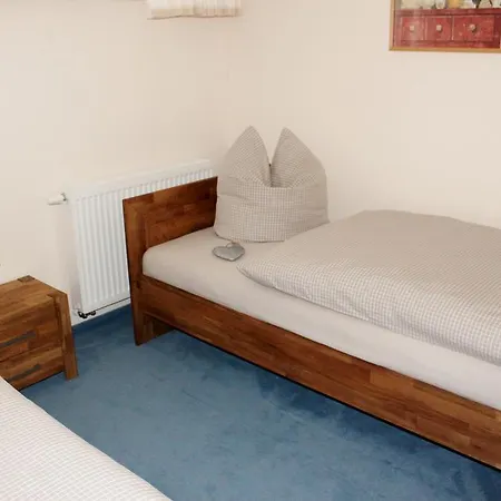 Laura アパート *