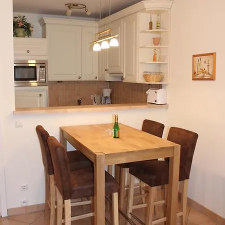 Laura アパート Ostseebad Kühlungsborn